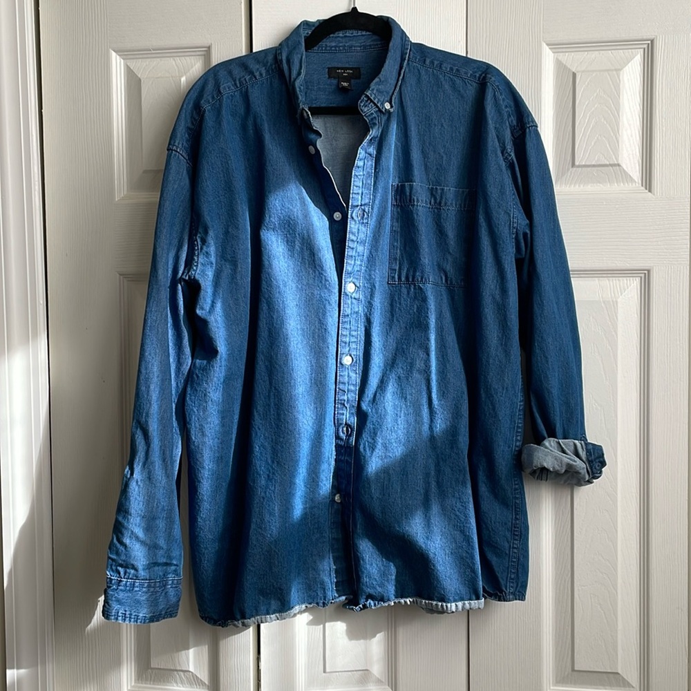 Men’s Oversized Denim Button Down